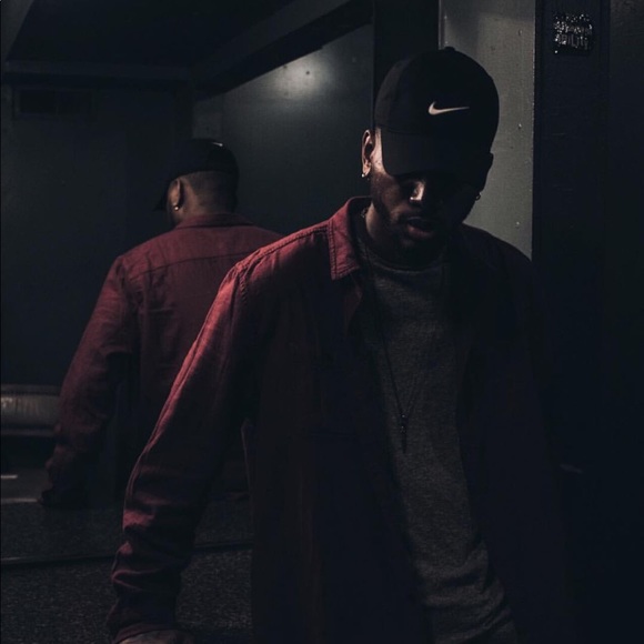 Meet your Posher, Courtney - Picture 1 of 1